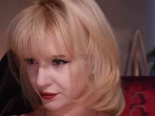 Chris_Foxx webcam
