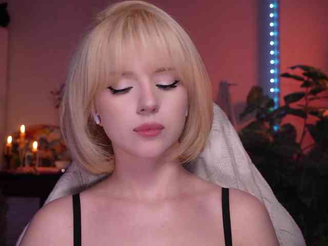 ChristieWade Sex Cam Show