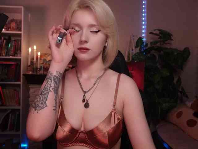 Chris_Foxx webcam