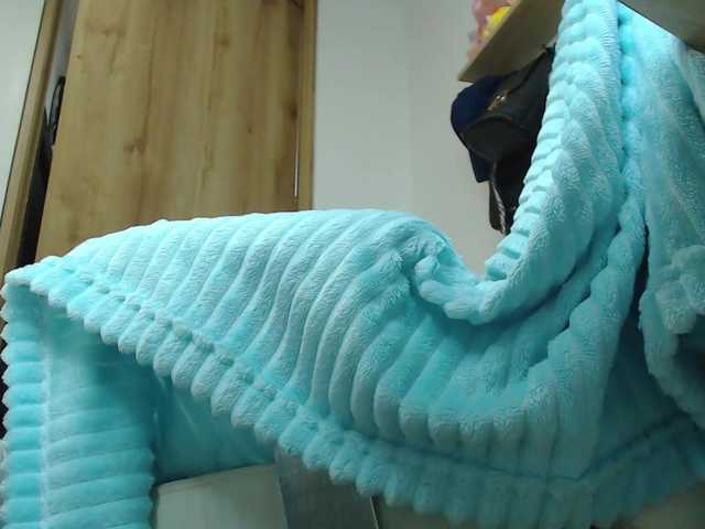 neereaa's BongaCams show and profile