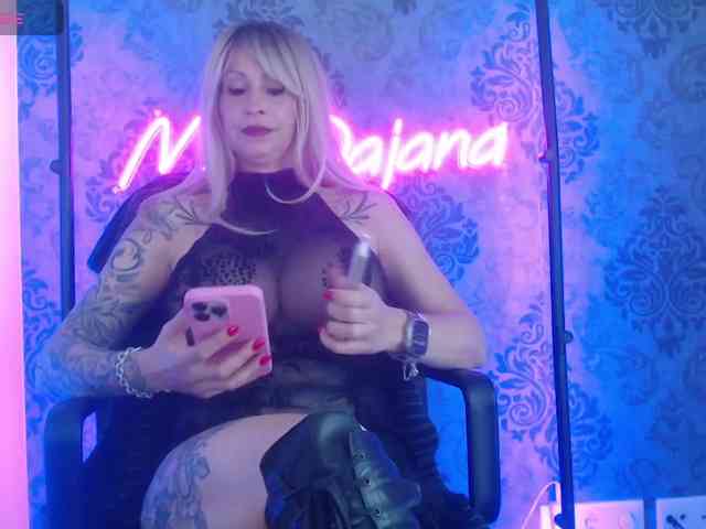 MissDajana webcam