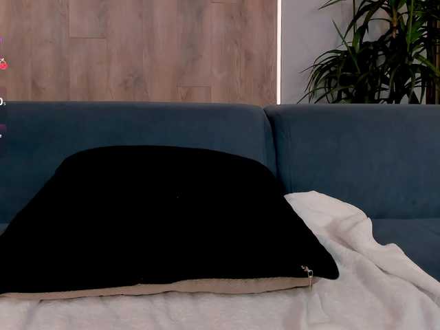  MadelineFox chat room