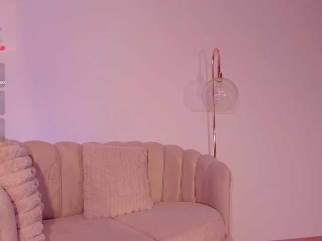 MadelineFox live cam on BongaCams