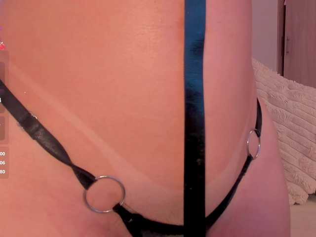 MadelineFox live cam on BongaCams