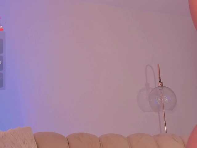 MadelineFox live cam on BongaCams