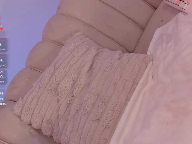 MadelineFox live cam preview