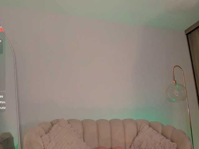 MadelineFox live cam on BongaCams