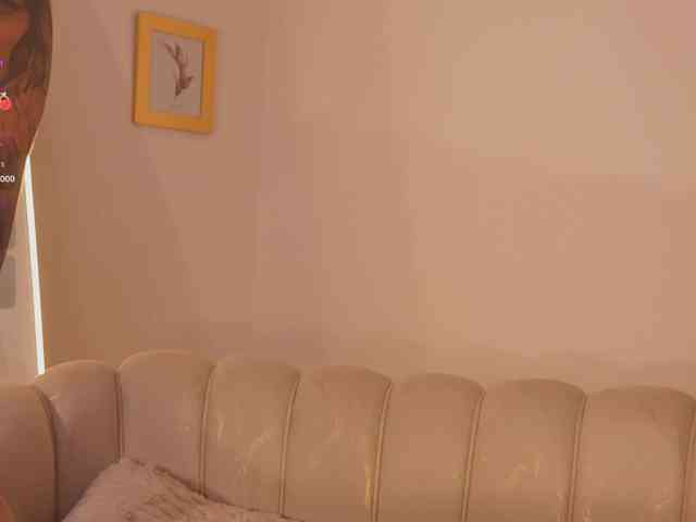 MadelineFox webcam