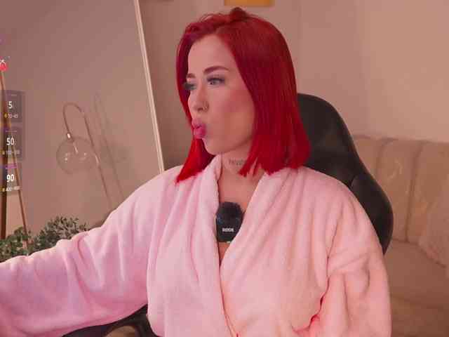 MadelineFox webcam