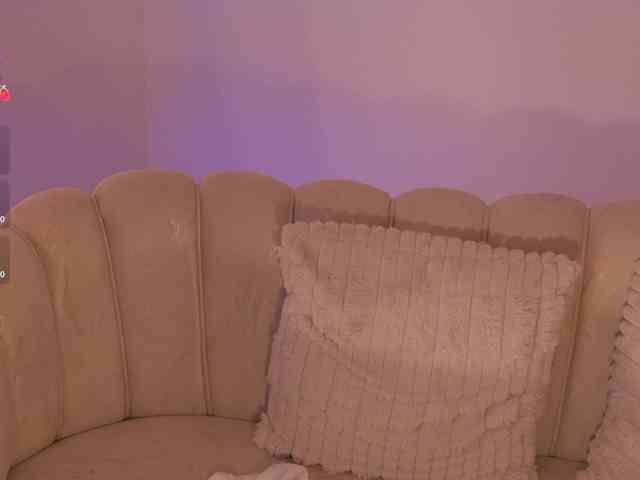 MadelineFox webcam