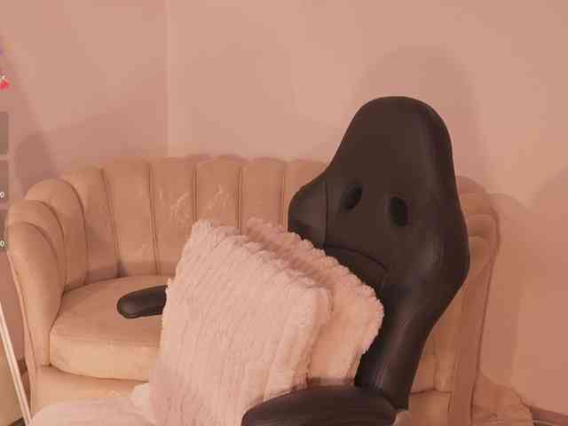 MadelineFox webcam