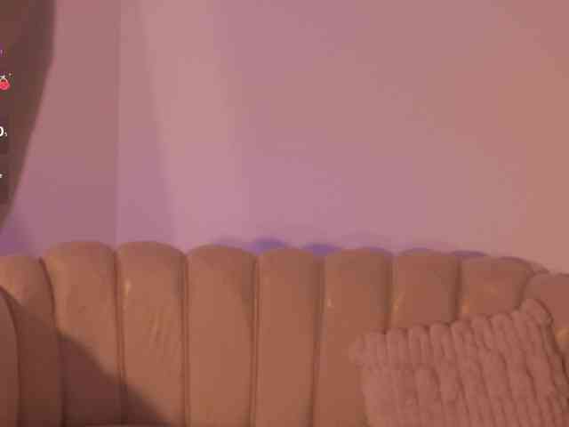 MadelineFox Live Webcam on BongaCams