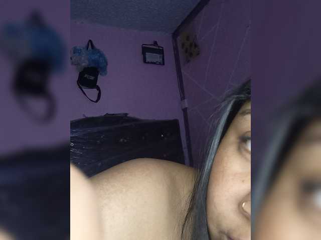 Vanessa333 live cam on UnifiedCams