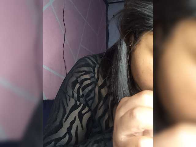 Vanessa333 live cam on BongaCams