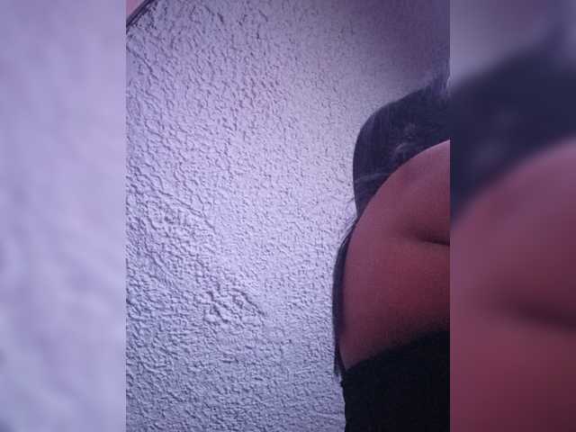 Vanessa333 live cam on BongaCams