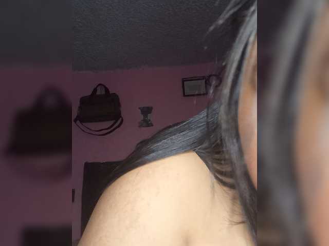Vanessa333 live cam on BongaCams