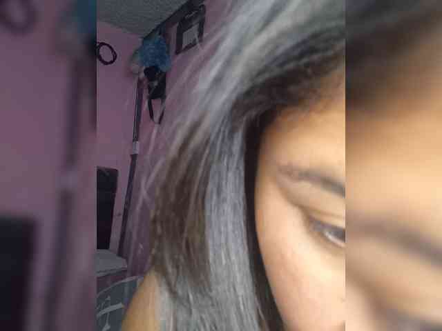 Vanessa333 webcam