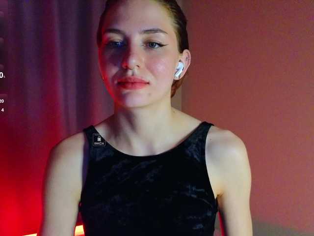 Fancymeee live webcam show