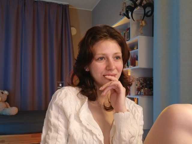 Fancymeee live cam on BongaCams
