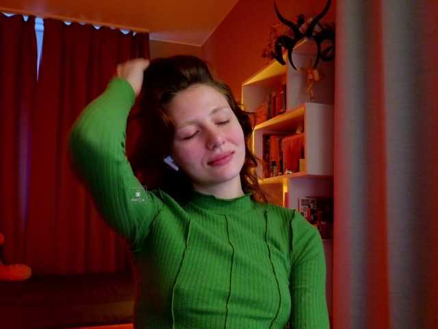 Fancymeee live cam on BongaCams