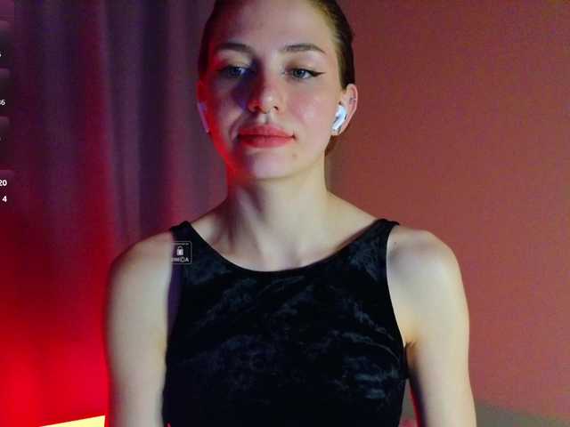 Fancymeee live webcam show
