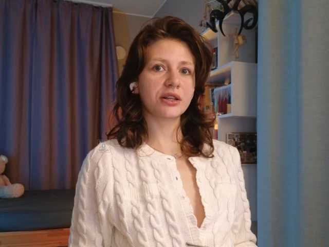 Fancymeee live cam on BongaCams