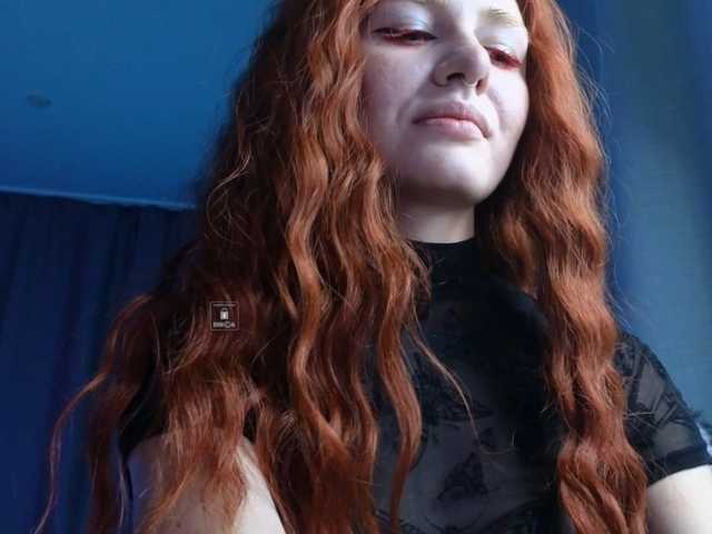 Fancymeee live cam on BongaCams