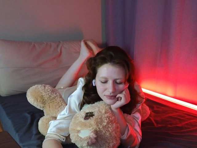 Fancymeee live cam on BongaCams