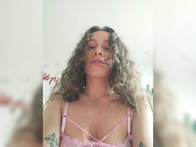 Sex chat gratuit in direct cu Bonne-Aurore pe BongaCams