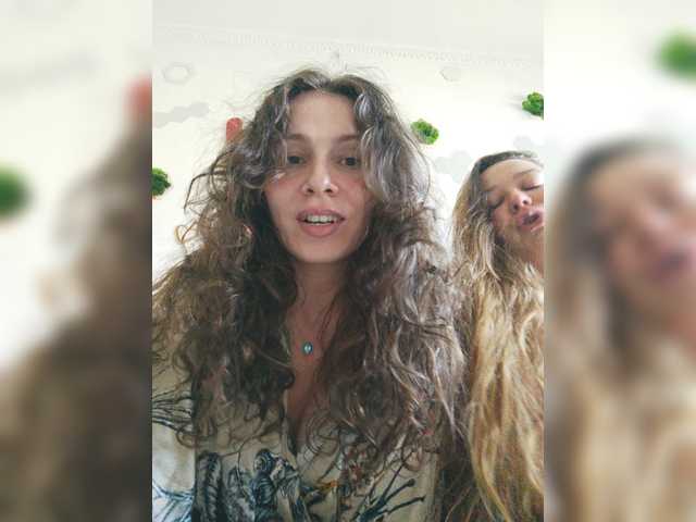 bonne-aurore live sex show
