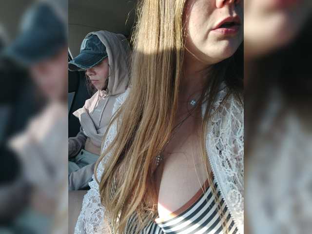 Bonne-Aurore live cam on BongaCams