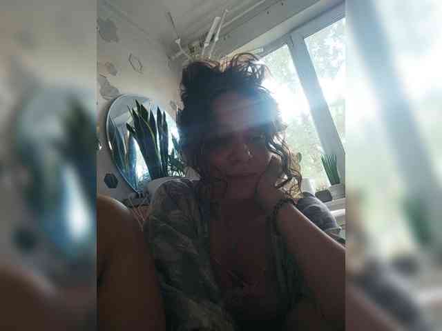 Bonne-Aurore Sex Cam Show