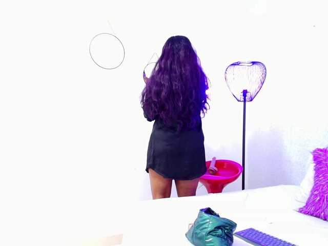 JelanyBankol's BongaCams show and profile