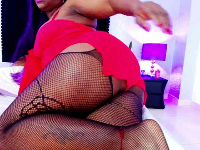JelanyBankol Live Webcam on BongaCams