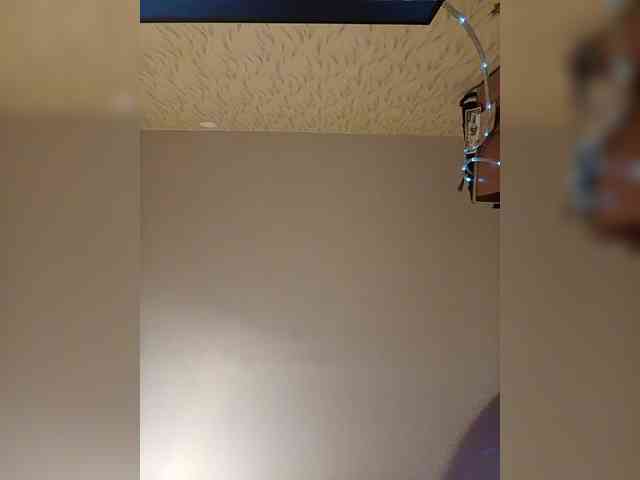 Vpomezmostb Live Webcam on BongaCams