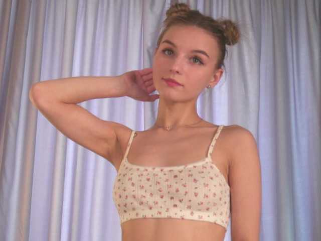 ilittleheara live cam on BongaCams