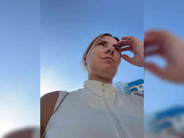 Model: StasyaLike