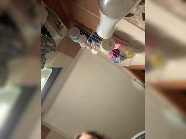 AvalangePear live cam on BongaCams
