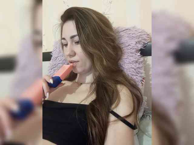 -Feral-Berry- webcam