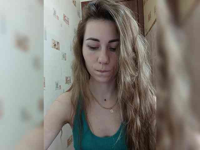 -Feral-Berry- webcam