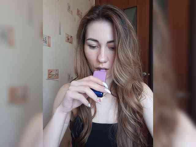 -Feral-Berry- webcam