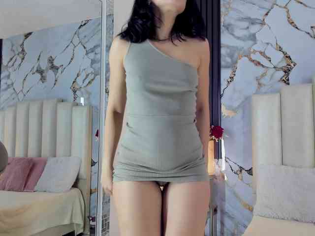 Este modelo está en vivo ahora. Lilithmars69