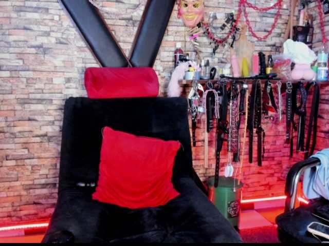lukis01-luna0 live cam on BongaCams