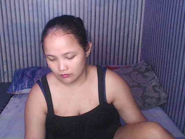 ladynakedpusy webcam
