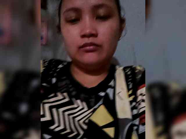 ladynakedpusy webcam