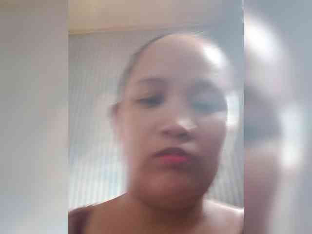 ladynakedpusy webcam