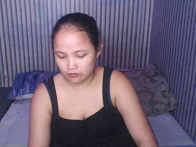 ladynakedpusy webcam