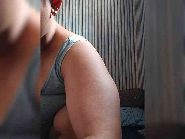 ladynakedpusy