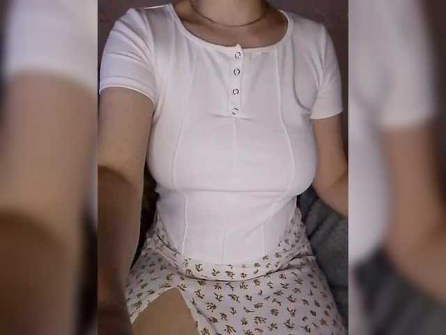 Liza17Liza's BongaCams show and profile