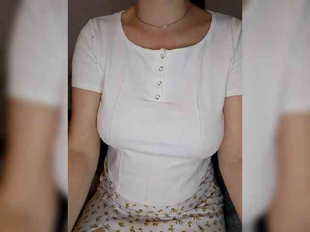 Liza_555 webcam